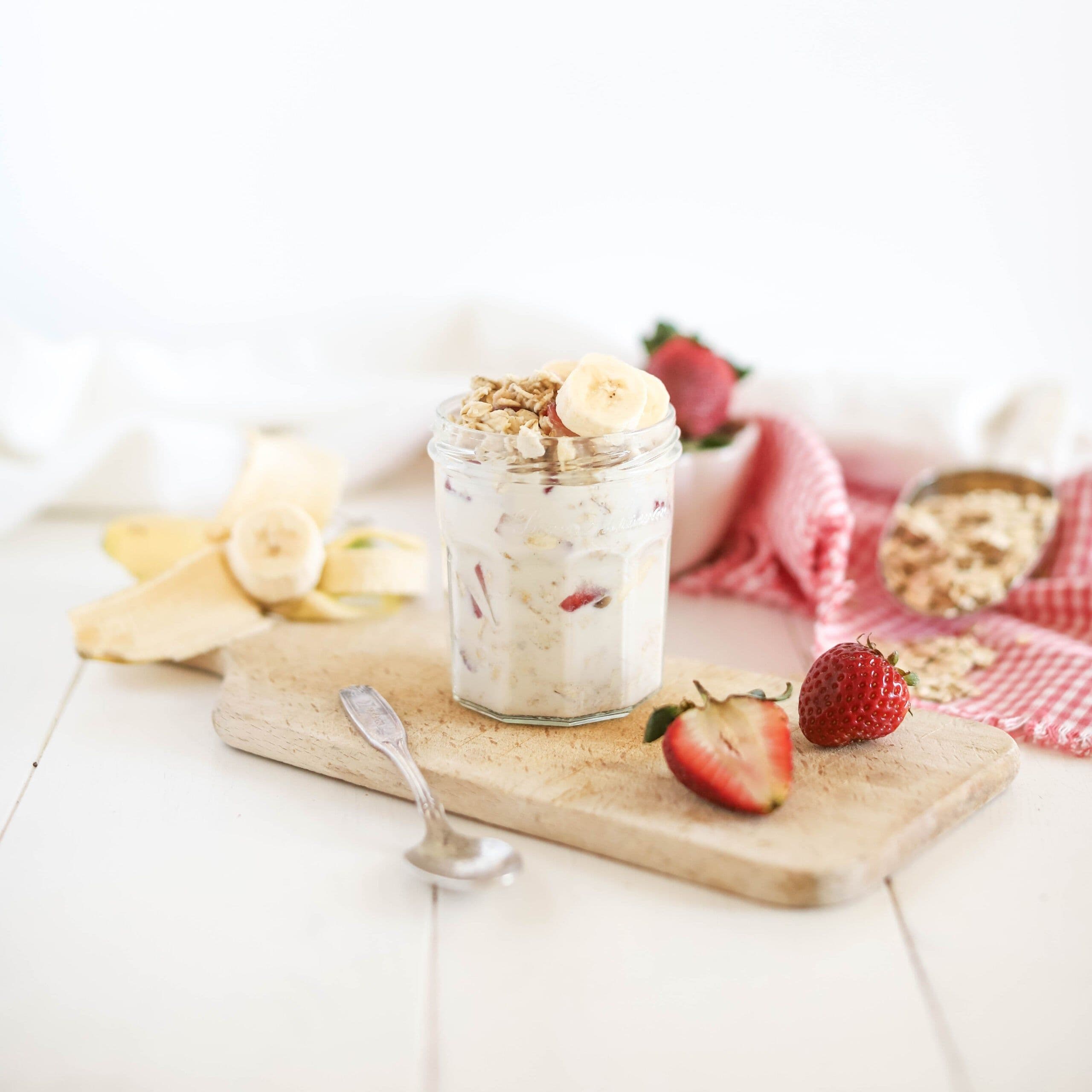 Strawberry Banana Overnight Oats banner image