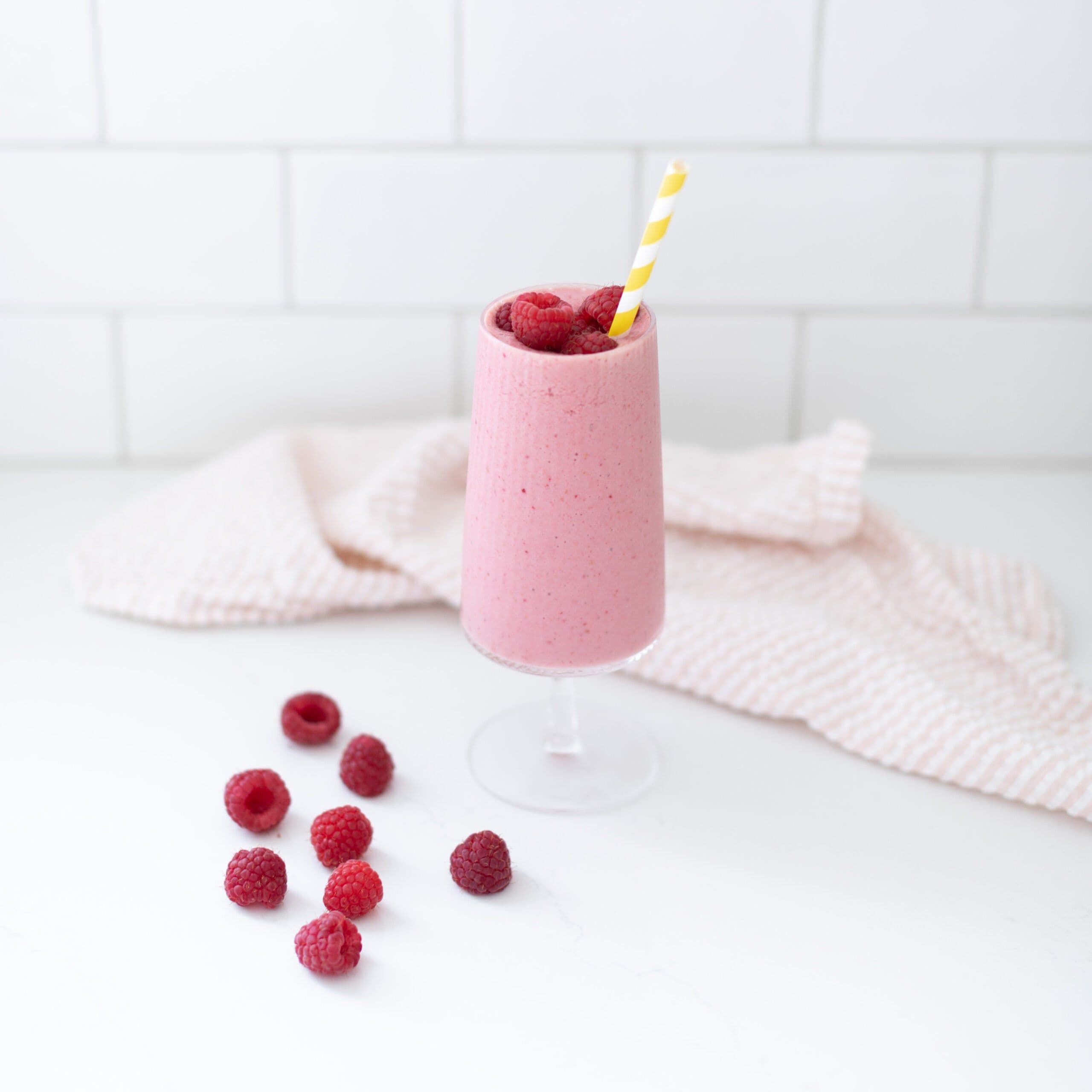 Raspberry Pineapple Smoothies banner image
