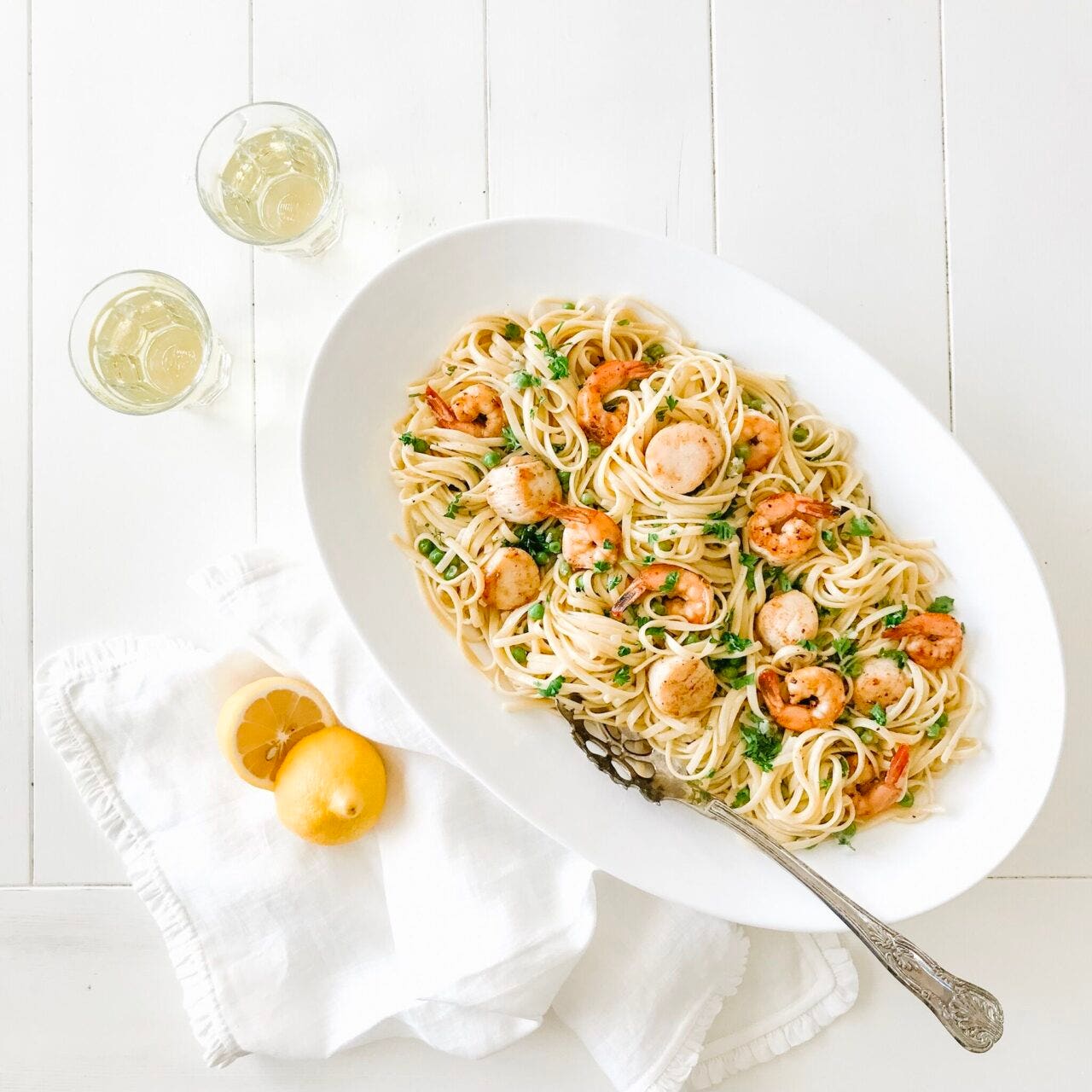 pasta with scallops and shrimp and lemon